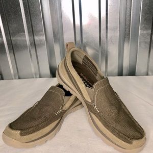 Skechers SNEAKERS Relaxed Fit MENS 11 Loafer slip on SNEAKER kicks